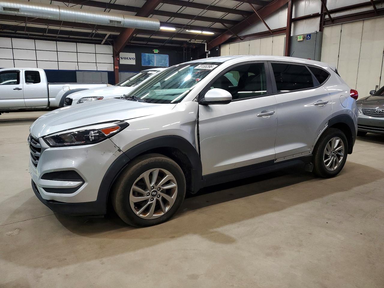 2018 HYUNDAI TUCSON SE  