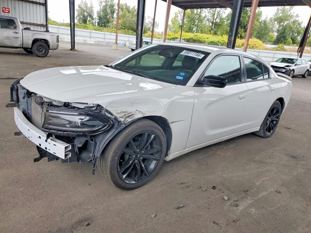 2017 DODGE CHARGER SE  