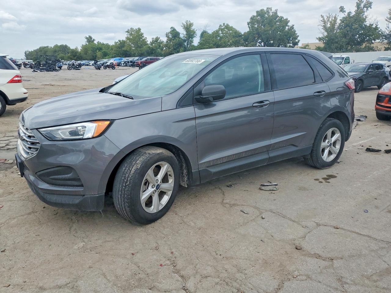 2022 FORD EDGE SE  