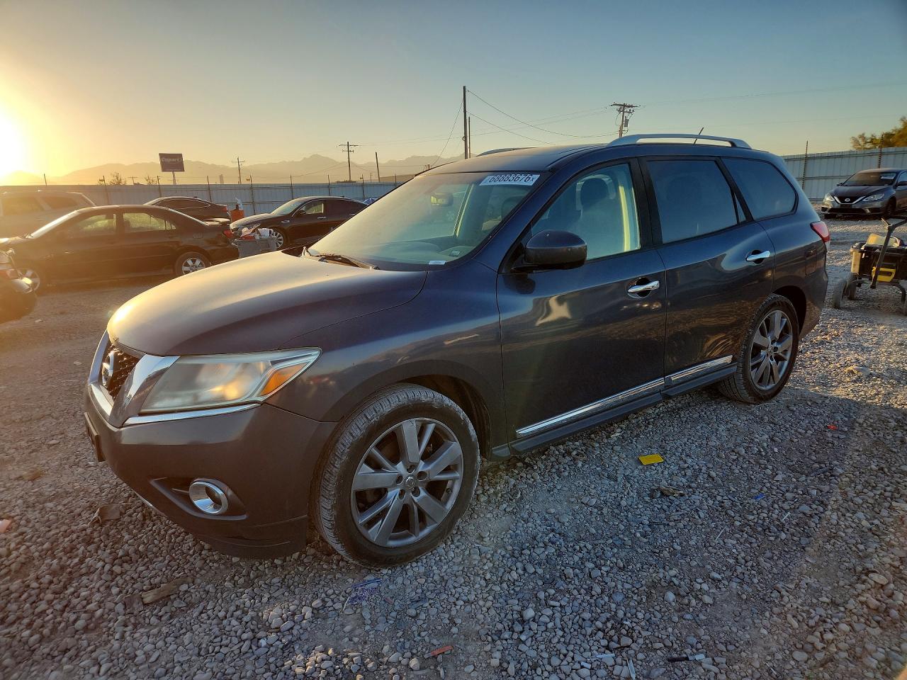 2014 NISSAN PATHFINDER S  