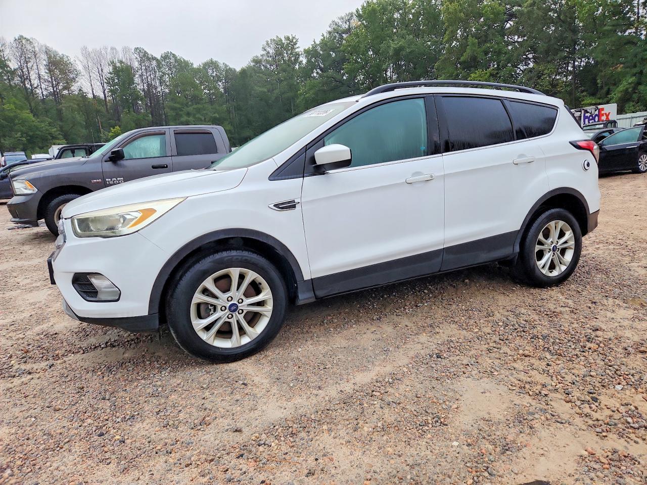 2018 FORD ESCAPE SEL  