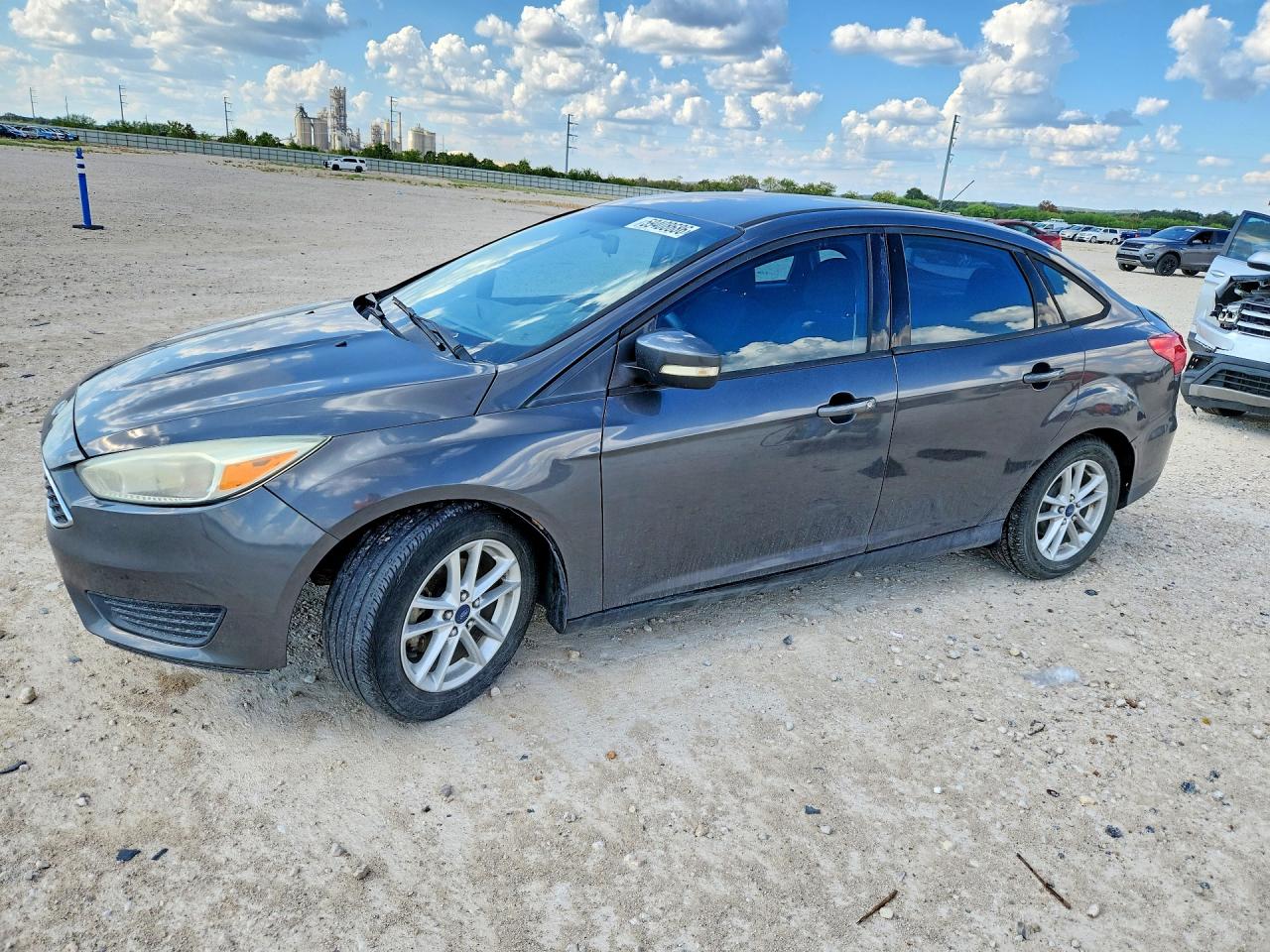 2015 FORD FOCUS SE  
