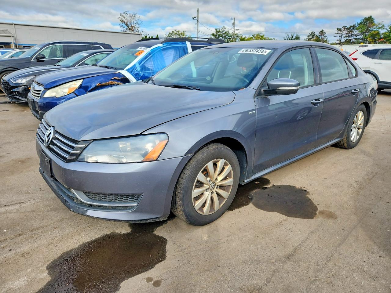 2015 VOLKSWAGEN PASSAT S  