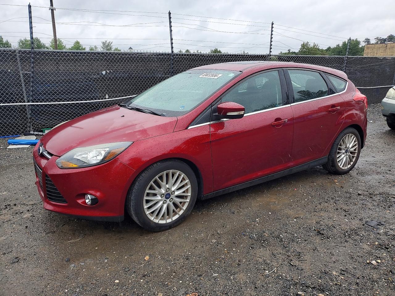2014 FORD FOCUS TITANIUM  