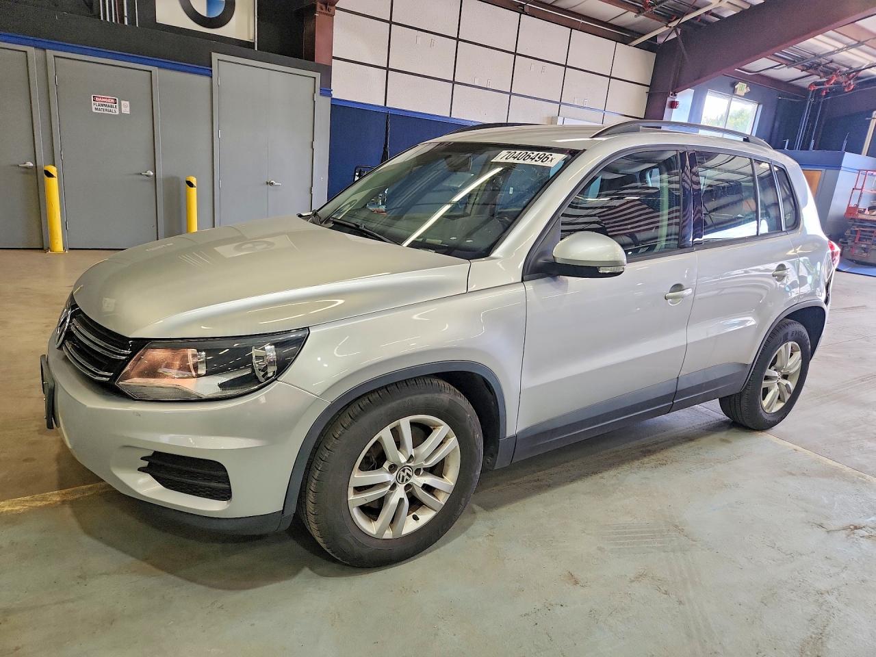 2015 VOLKSWAGEN TIGUAN S  