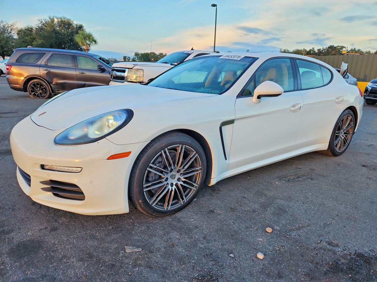 2015 PORSCHE PANAMERA 2  
