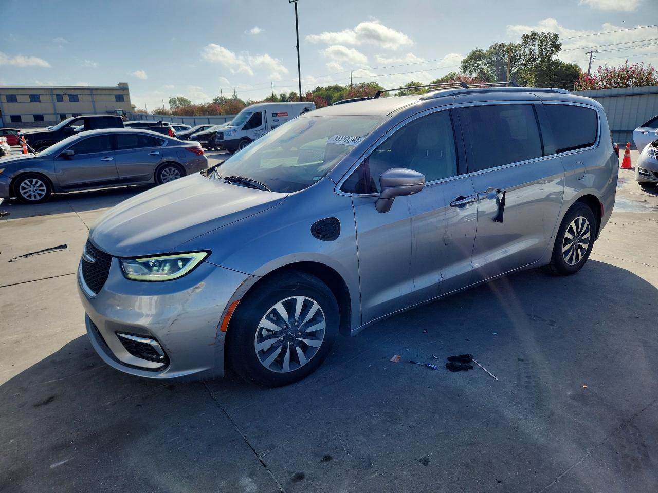 2021 CHRYSLER PACIFICA HYBRID TOURING L  
