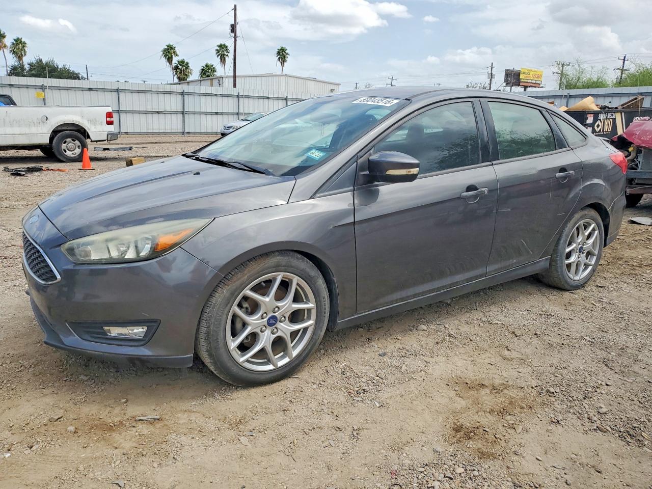 2015 FORD FOCUS SE  