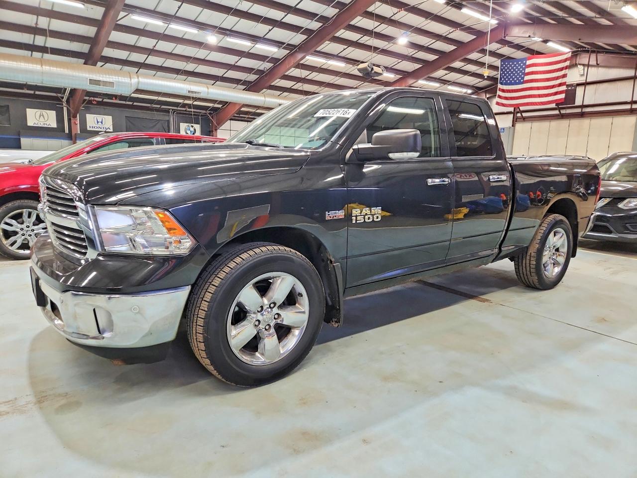 2016 RAM 1500 SLT  