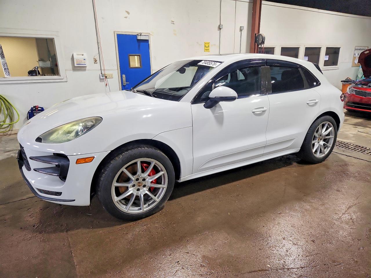 2015 PORSCHE MACAN TURBO  