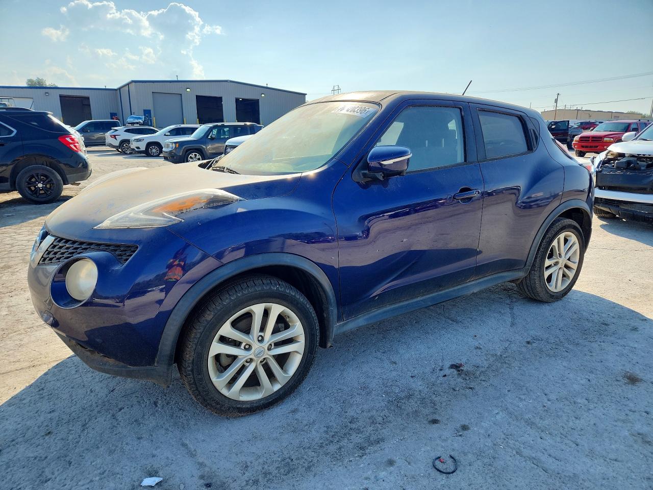 2015 NISSAN JUKE SV  
