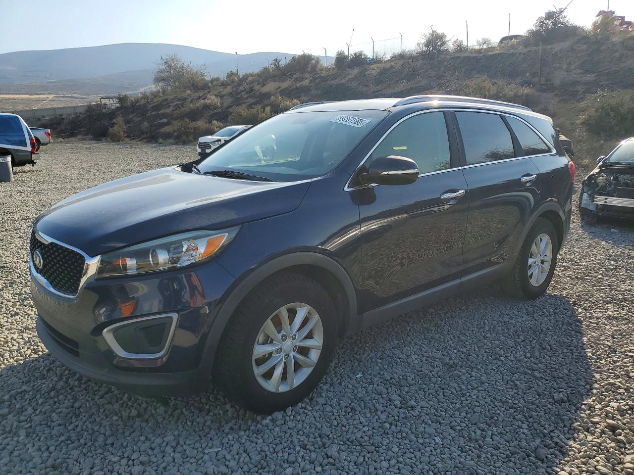 2017 KIA SORENTO LX  