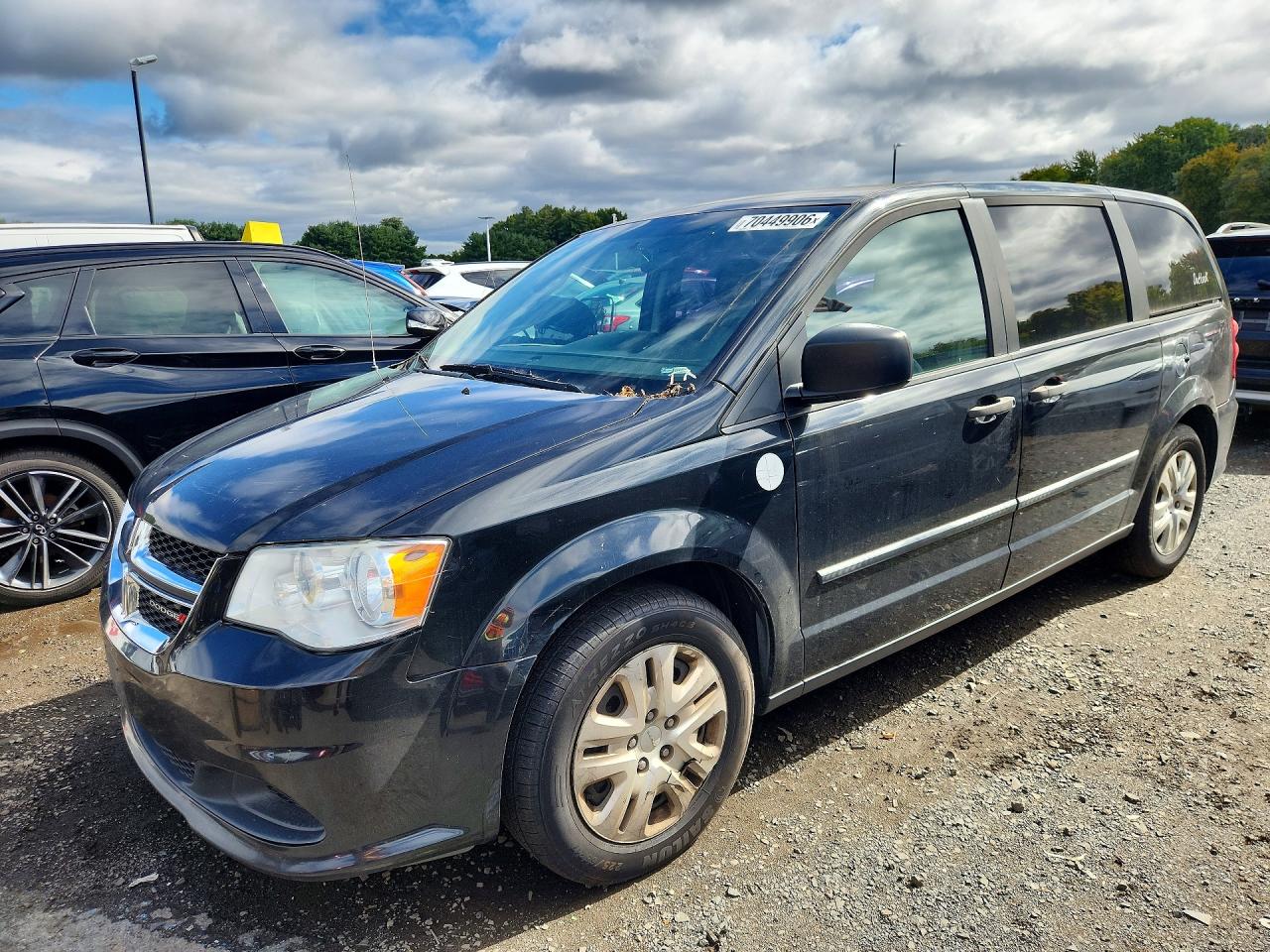 2016 DODGE GRAND CARAVAN SE  