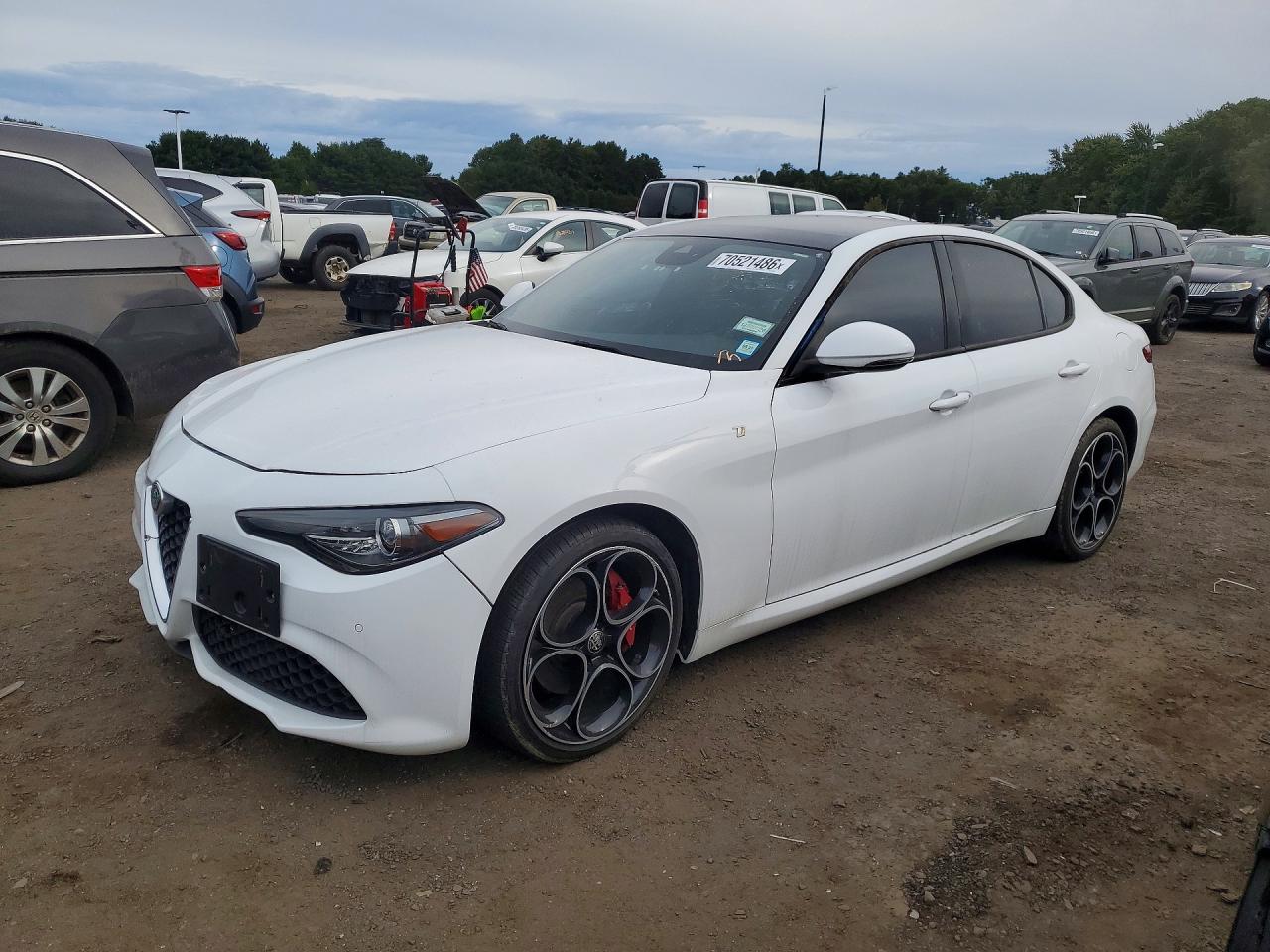 2022 ALFA ROMEO GIULIA SUPER  