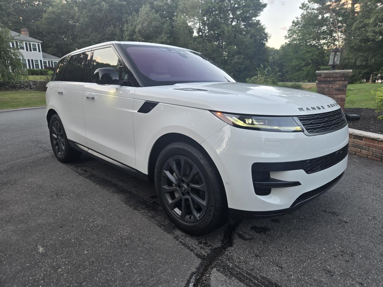 2023 LAND ROVER RANGE ROVER SPORT DYNAMIC SE  
