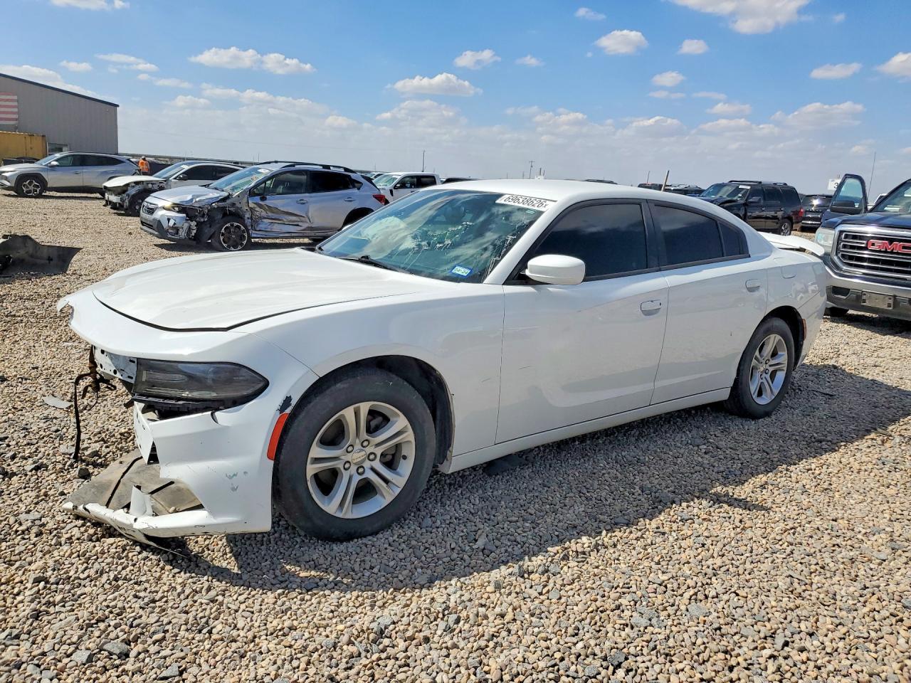 2020 DODGE CHARGER SXT  
