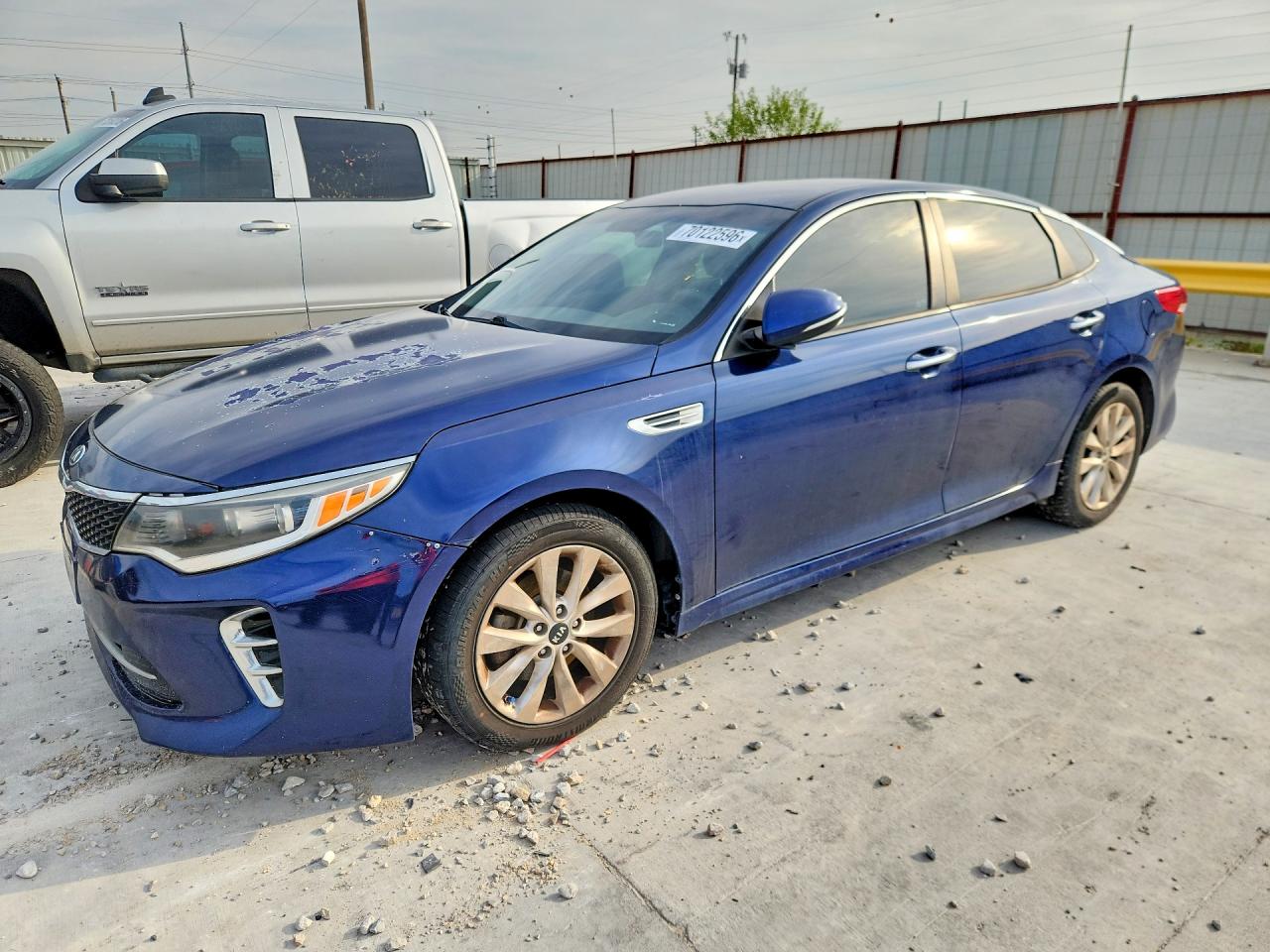 2017 KIA OPTIMA LX  