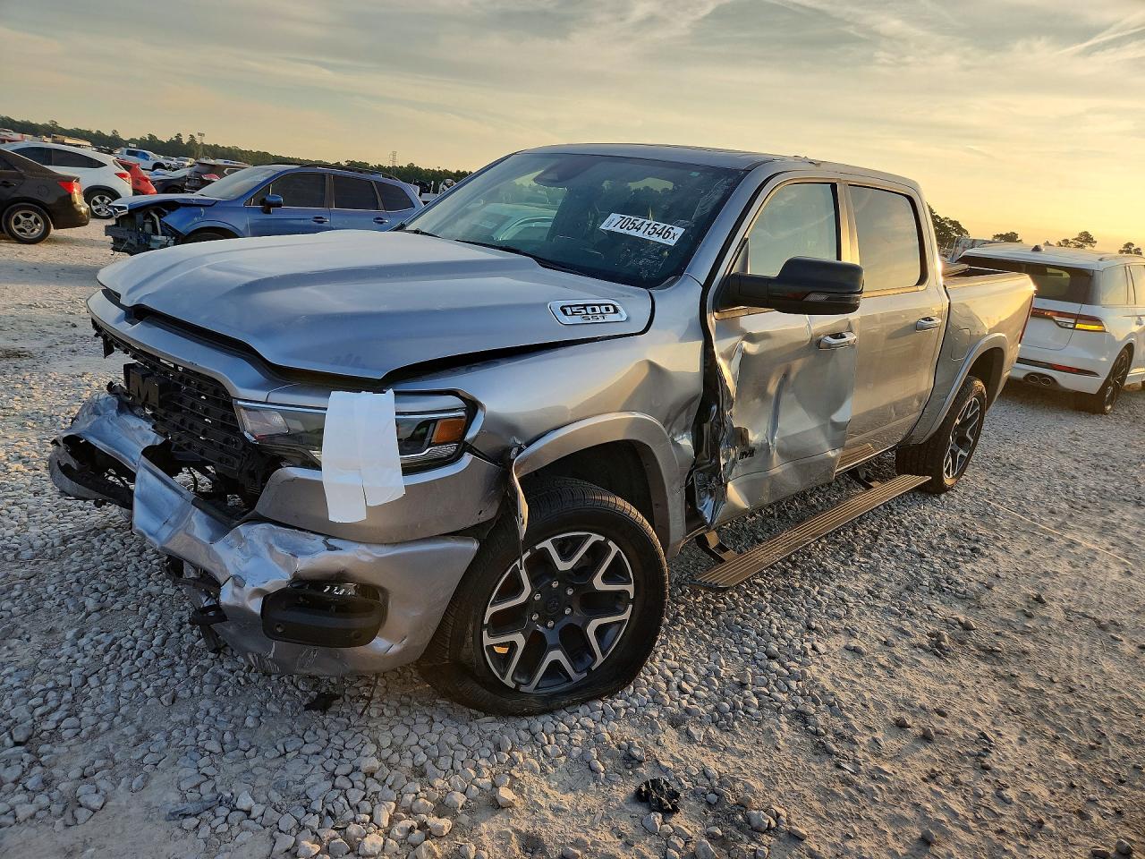 2025 RAM 1500 LARAMIE  