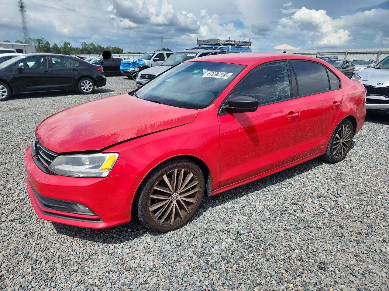 2016 VOLKSWAGEN JETTA SPORT  