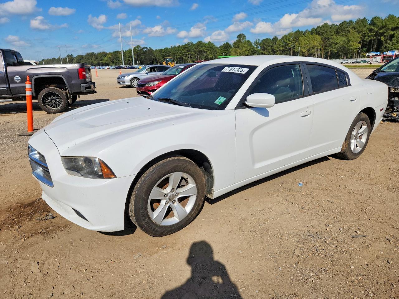 2014 DODGE CHARGER SE  