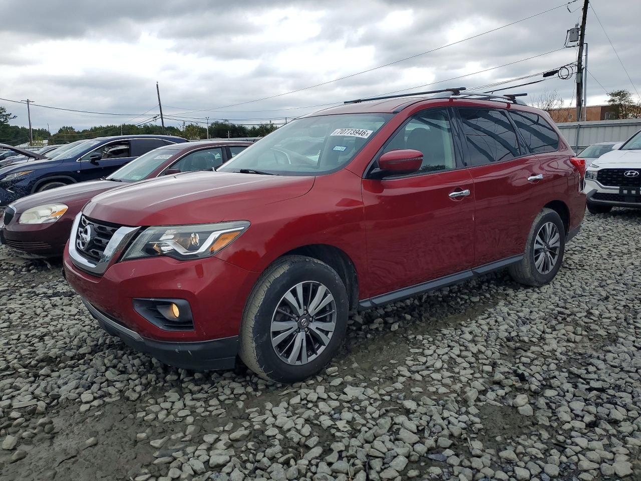 2018 NISSAN PATHFINDER SV  