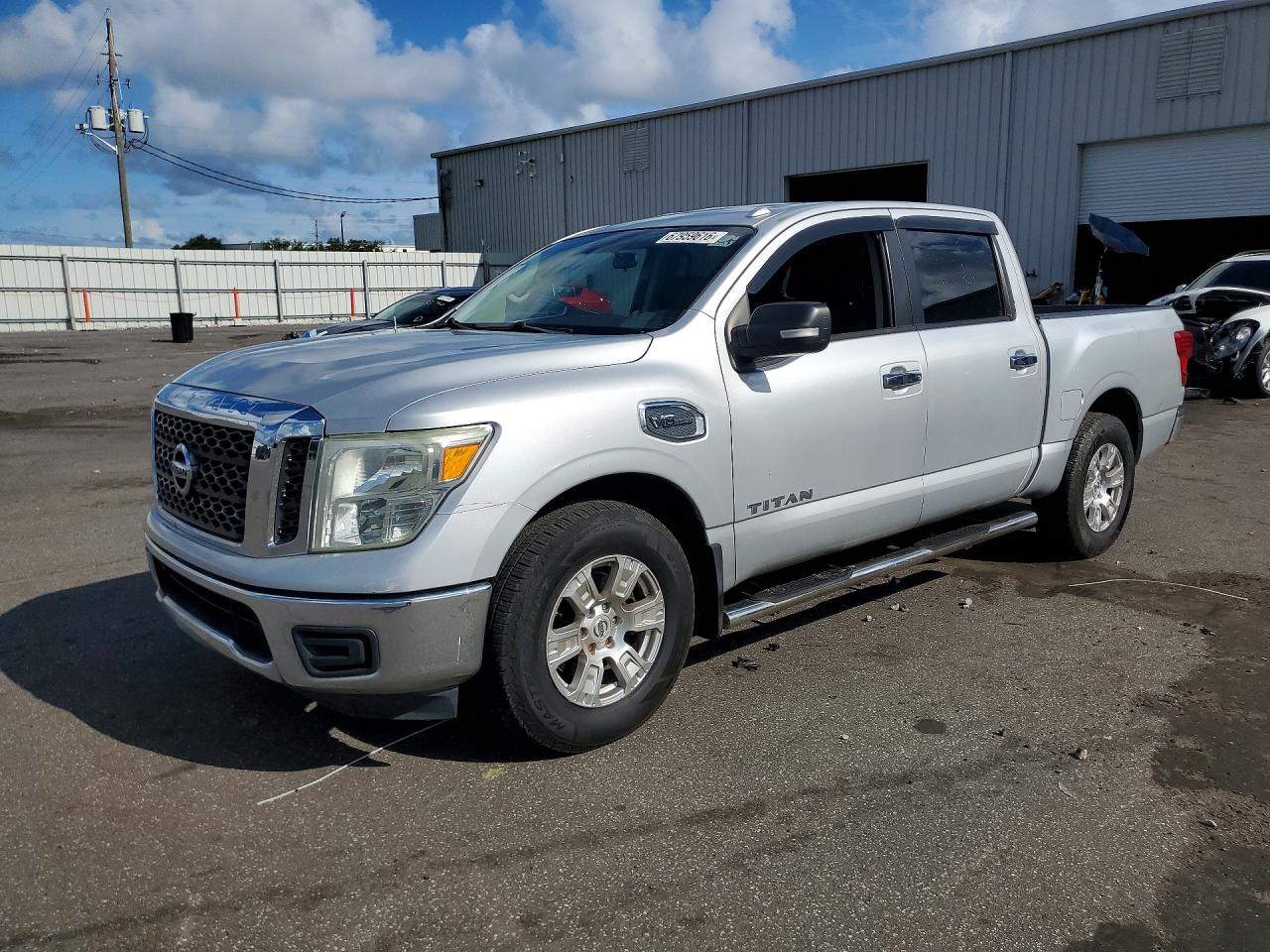 2017 NISSAN TITAN S  