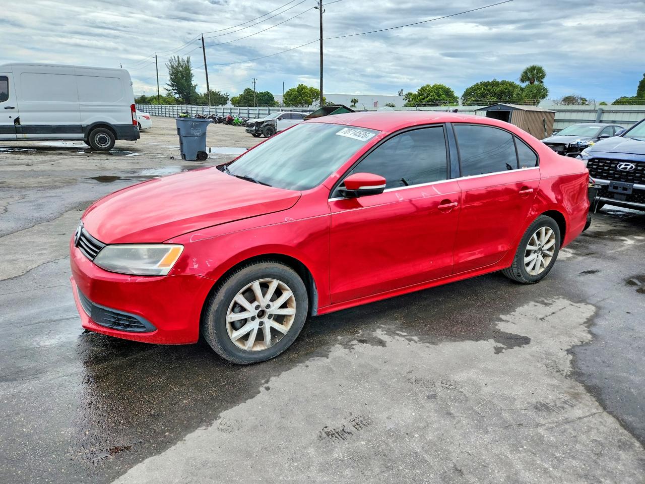 2013 VOLKSWAGEN JETTA SE  