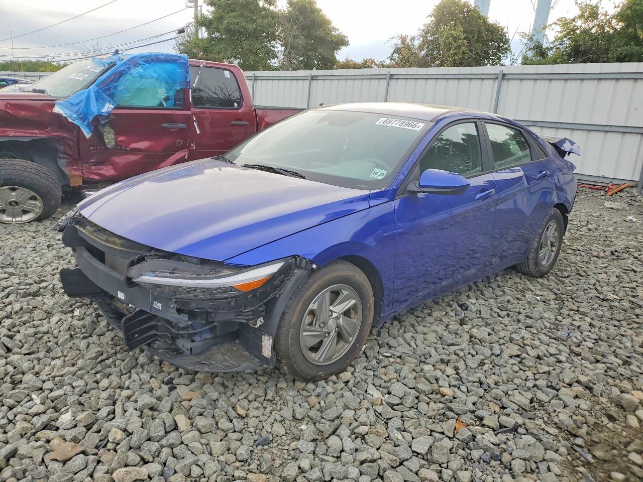 2024 HYUNDAI ELANTRA SE  