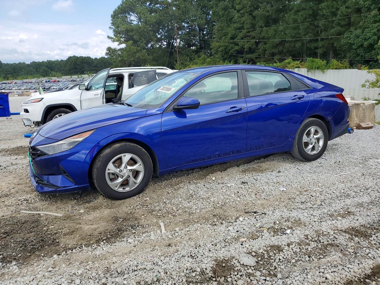 2023 HYUNDAI ELANTRA SE  