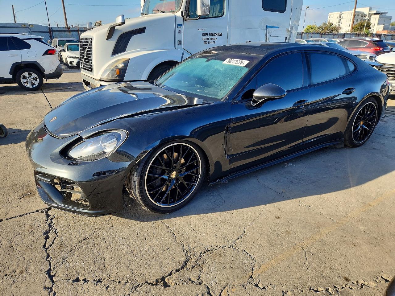 2017 PORSCHE PANAMERA 4S  