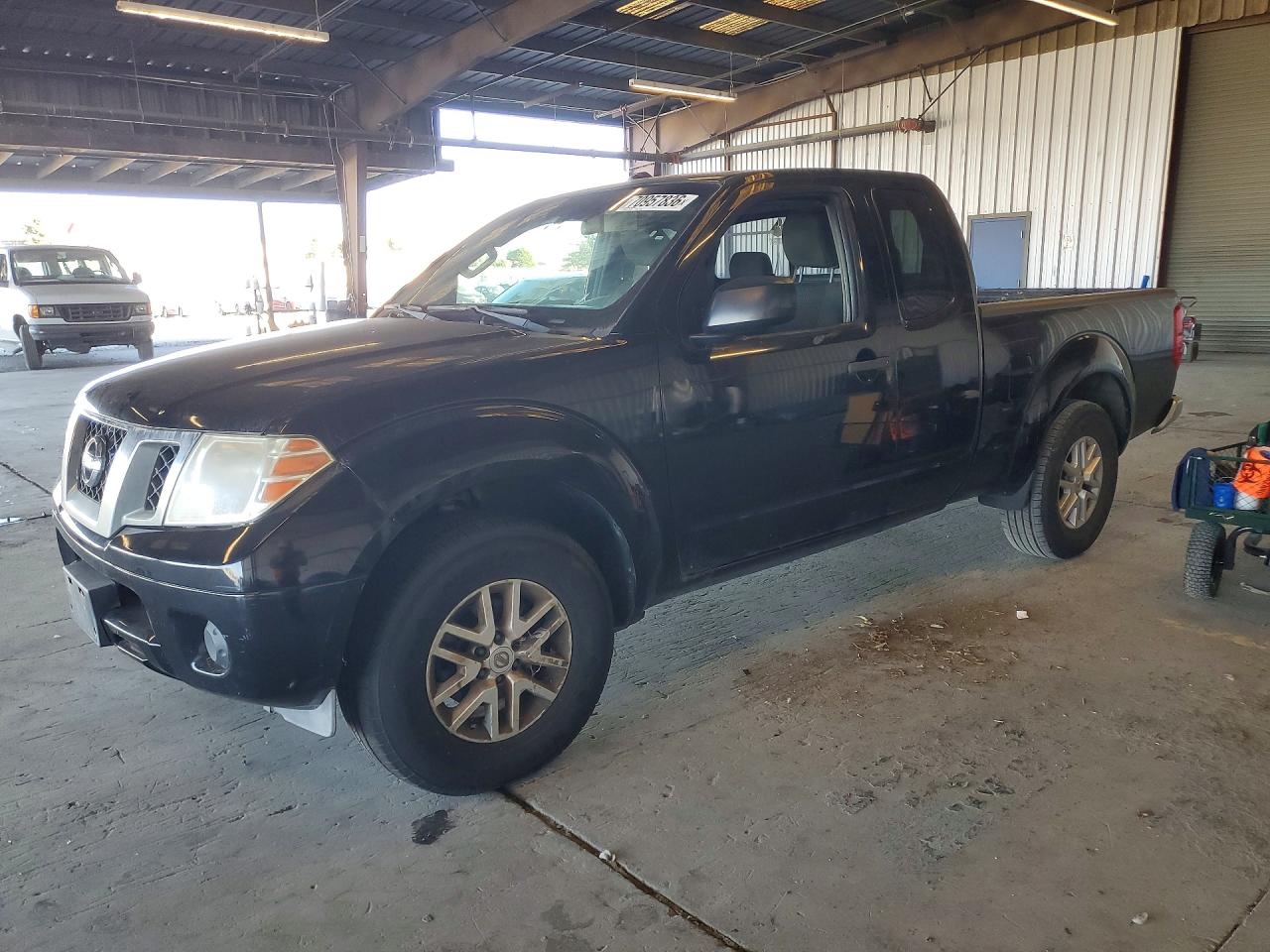 2015 NISSAN FRONTIER SV V6  
