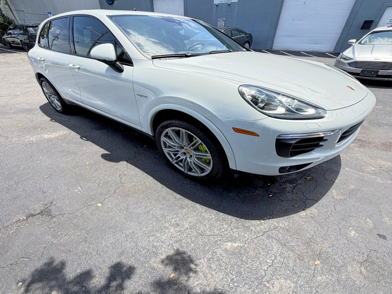 2017 PORSCHE CAYENNE SE HYBRID PLATINUM  