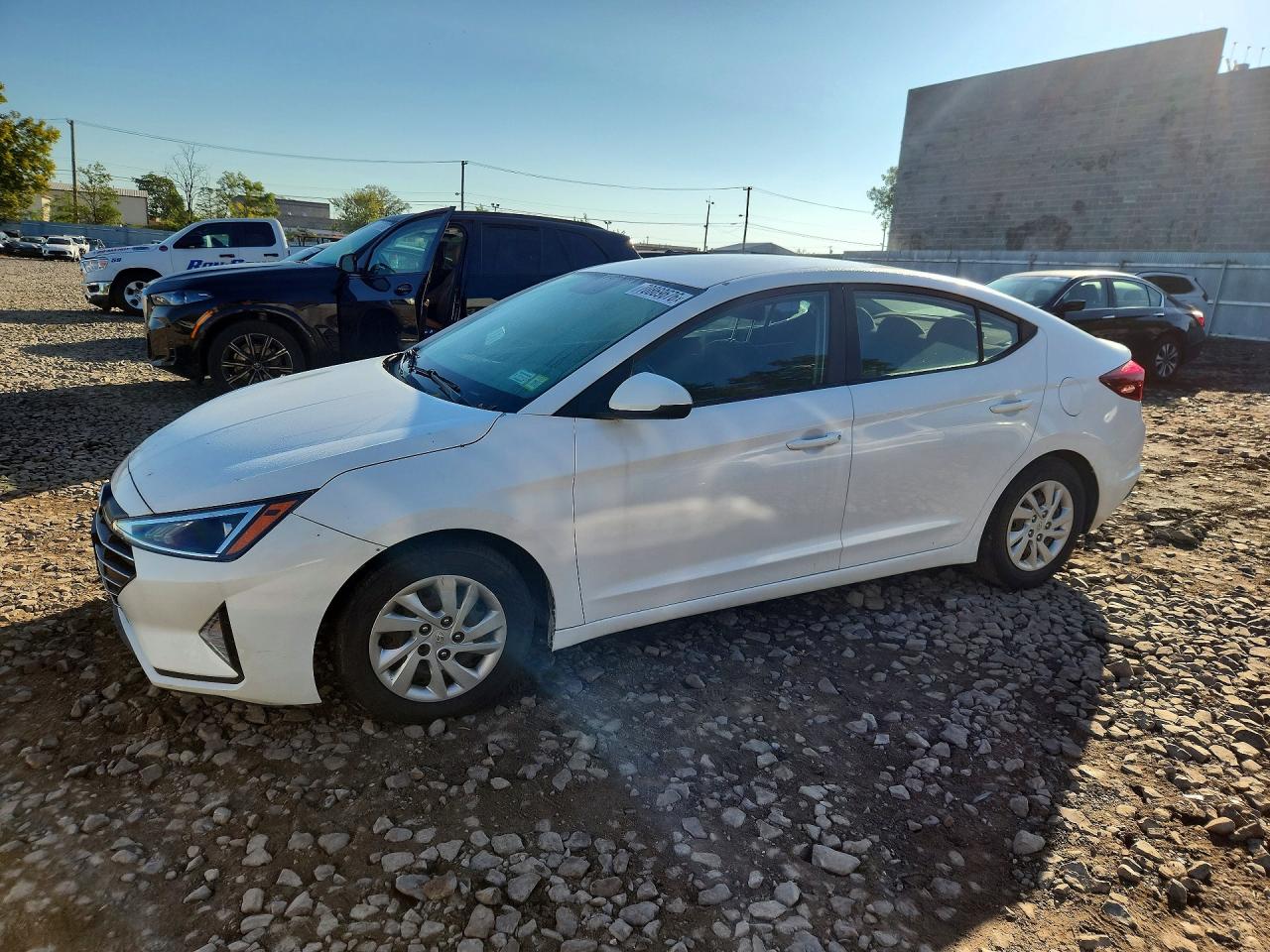 2019 HYUNDAI ELANTRA SE  