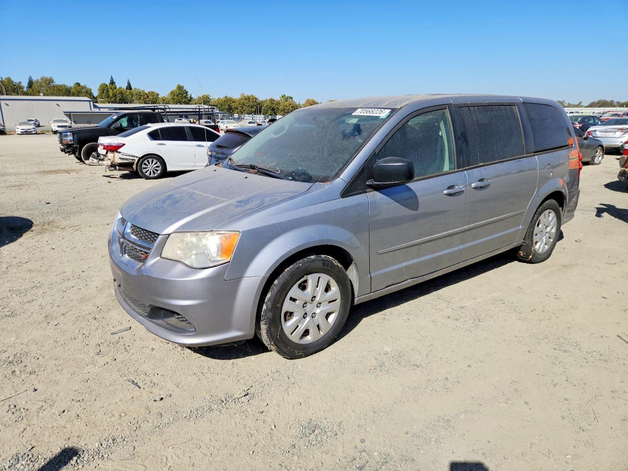 2015 DODGE GRAND CARAVAN SE  