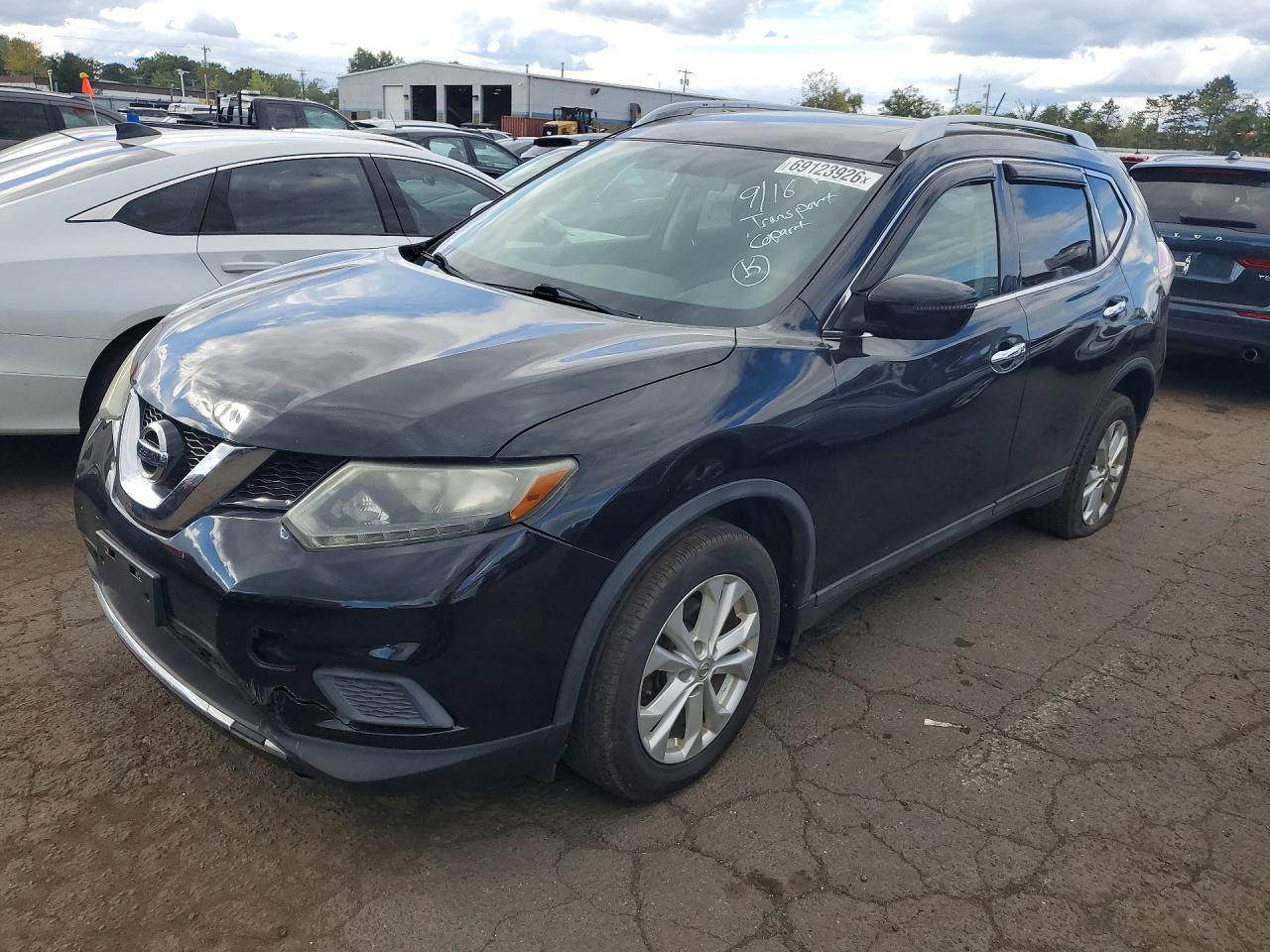 2016 NISSAN ROGUE SV  