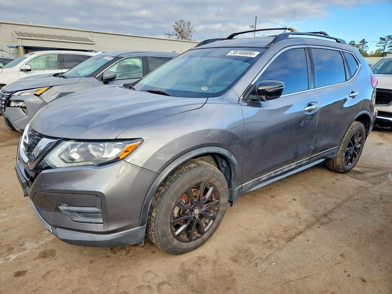 2017 NISSAN ROGUE SV  