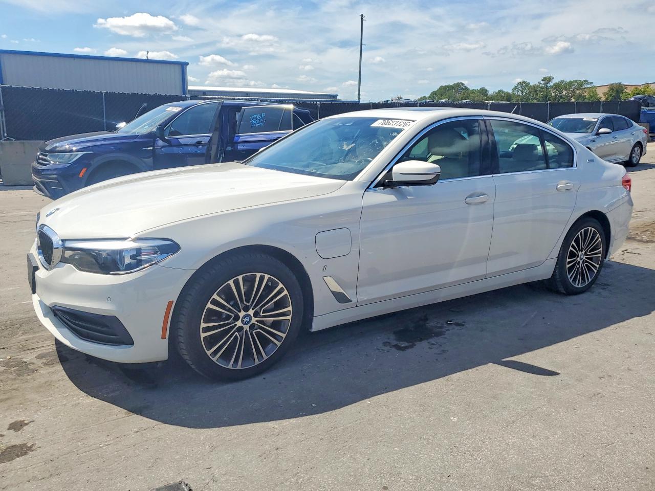 2019 BMW 530E   