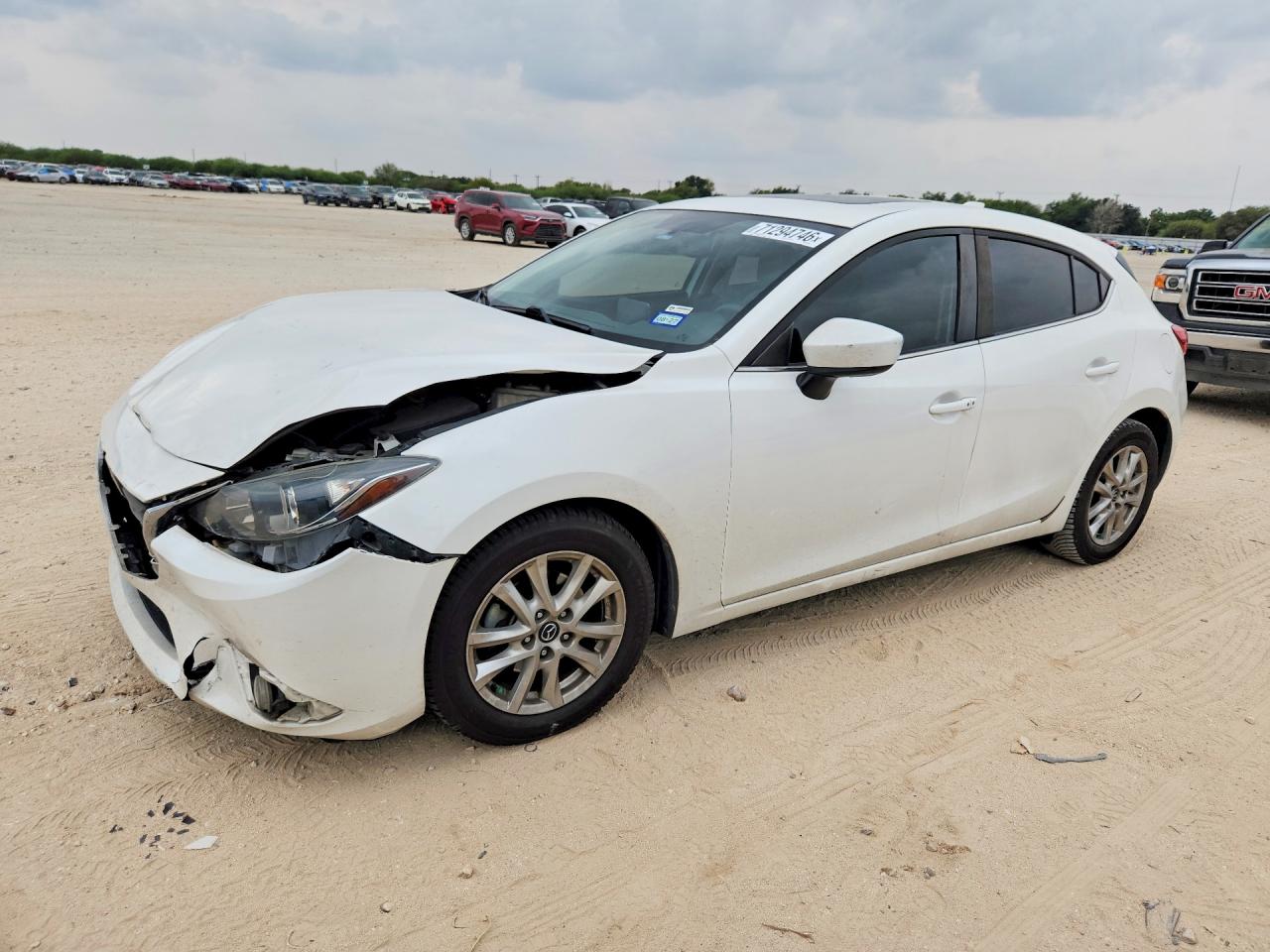 2015 MAZDA 3 TOURING  