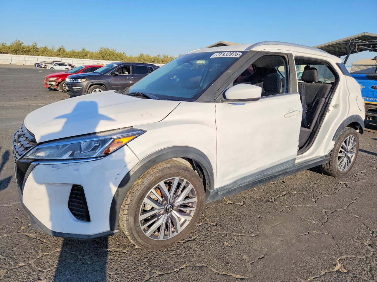 2021 NISSAN KICKS SV  