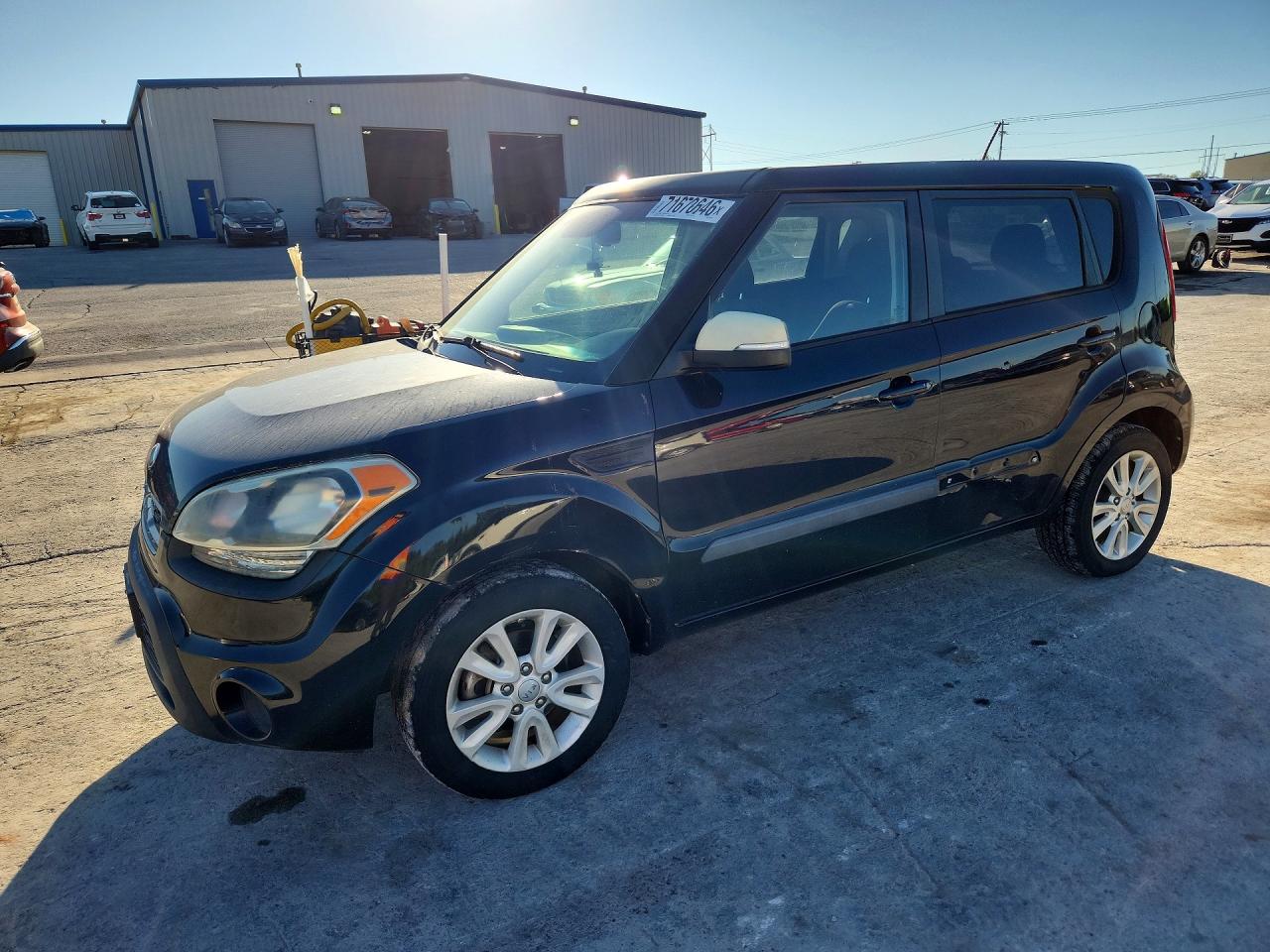2013 KIA SOUL +  