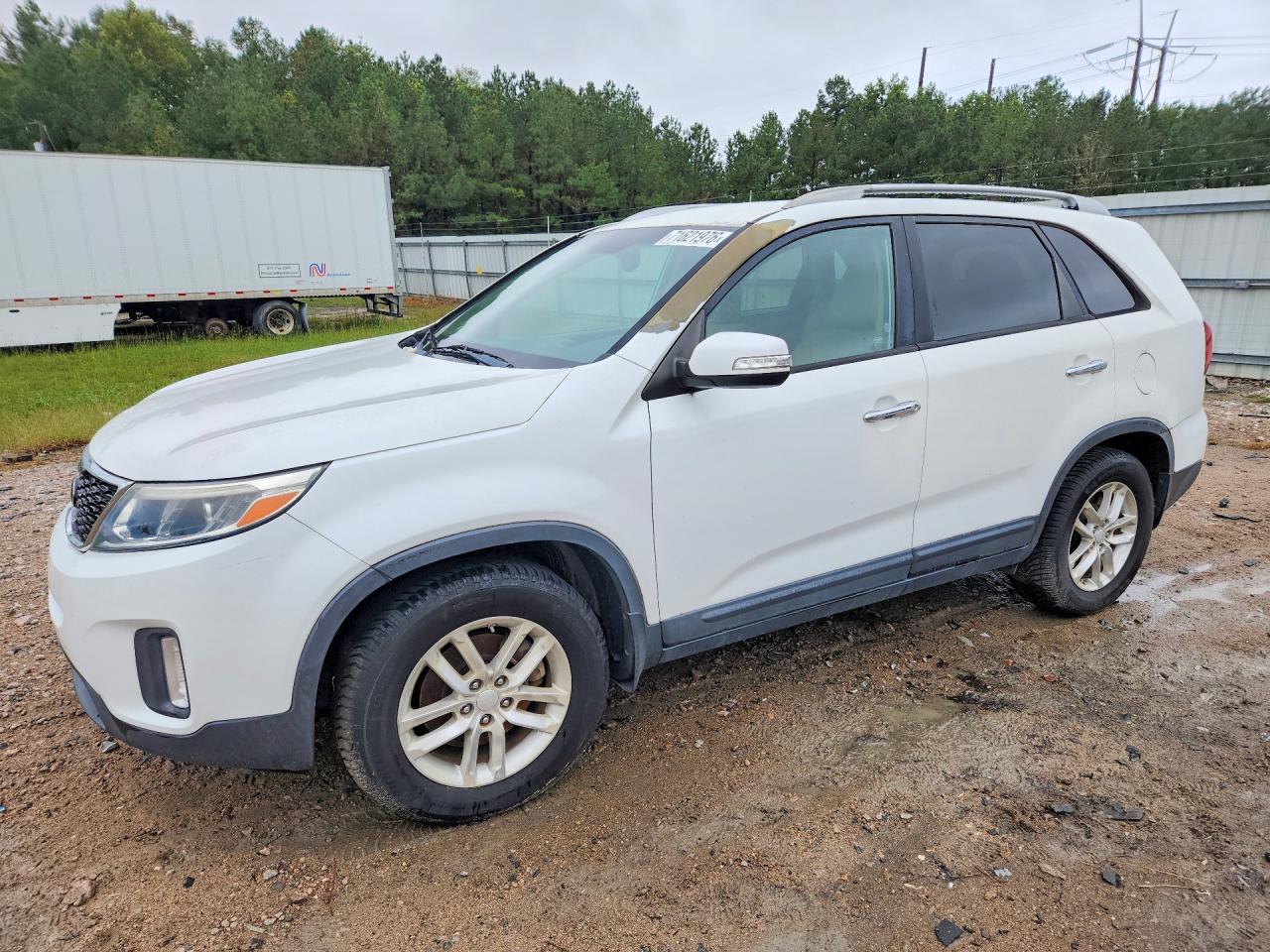 2014 KIA SORENTO LX  