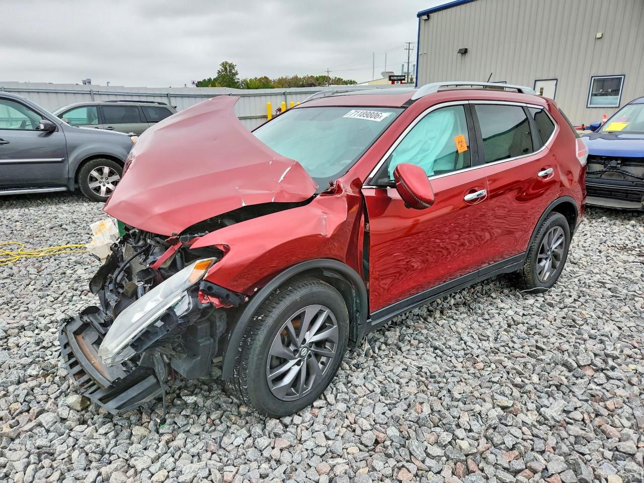 2016 NISSAN ROGUE SL  
