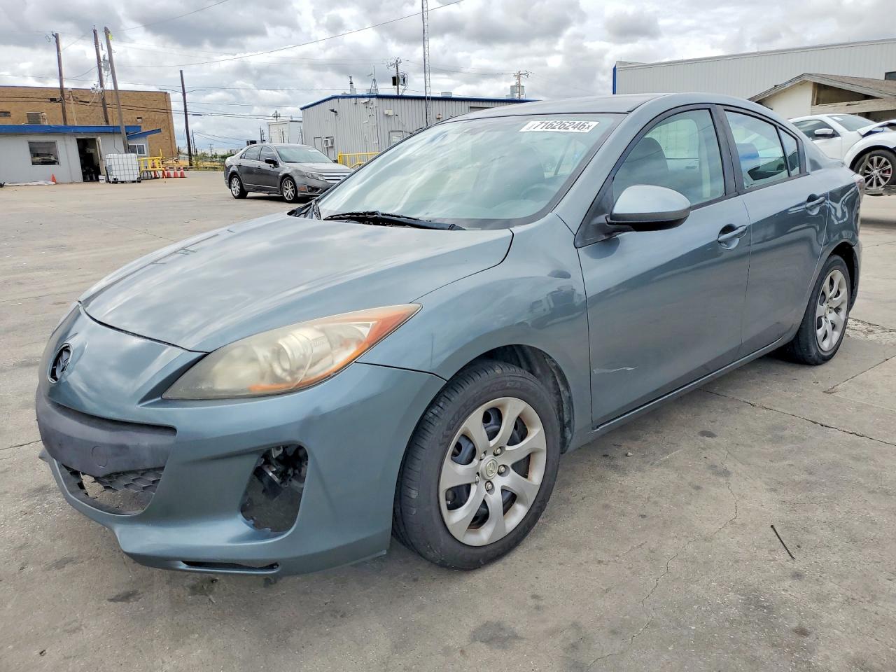 2013 MAZDA 3 I  
