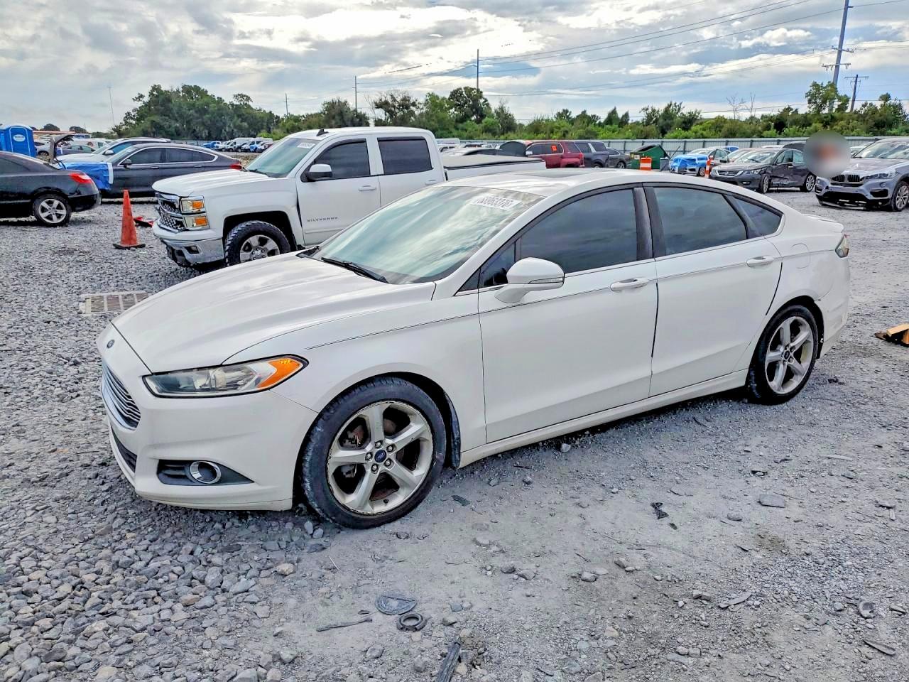 2015 FORD FUSION SE  