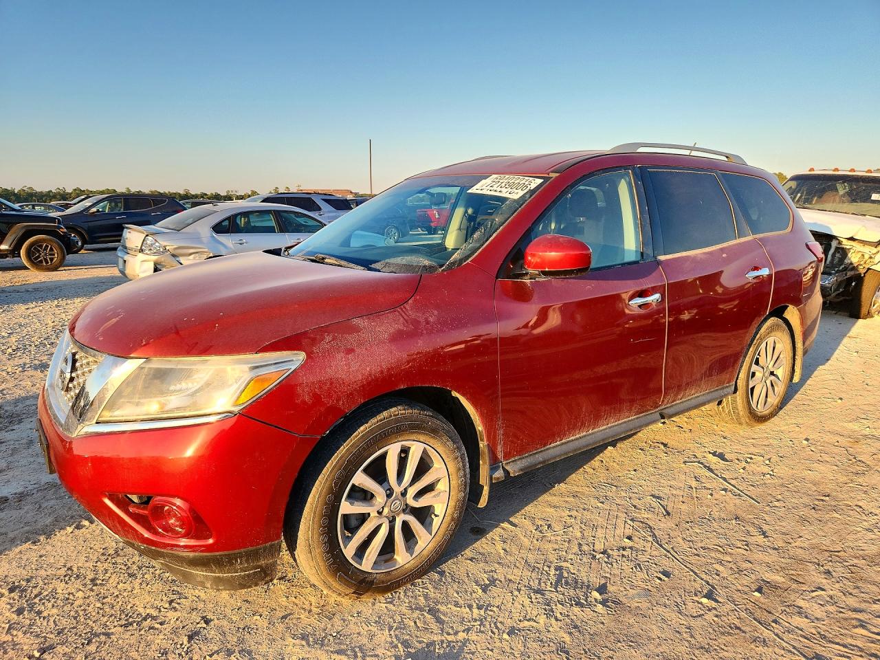 2014 NISSAN PATHFINDER SV  