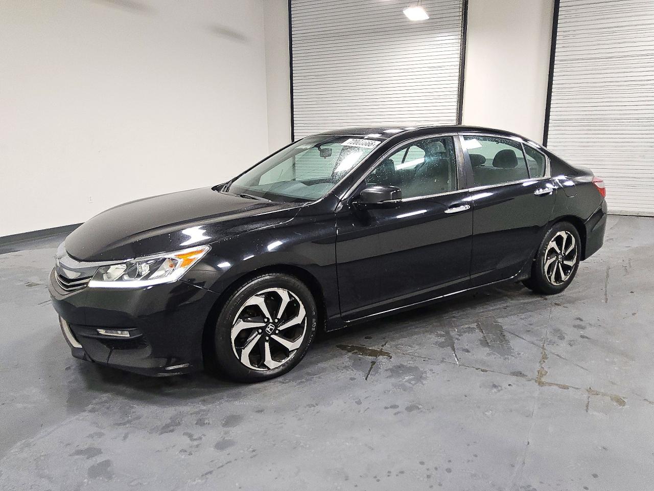 2017 HONDA ACCORD EX  