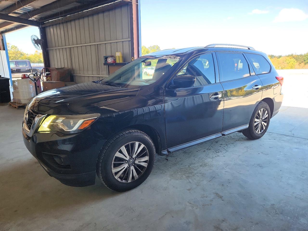 2020 NISSAN PATHFINDER SV  