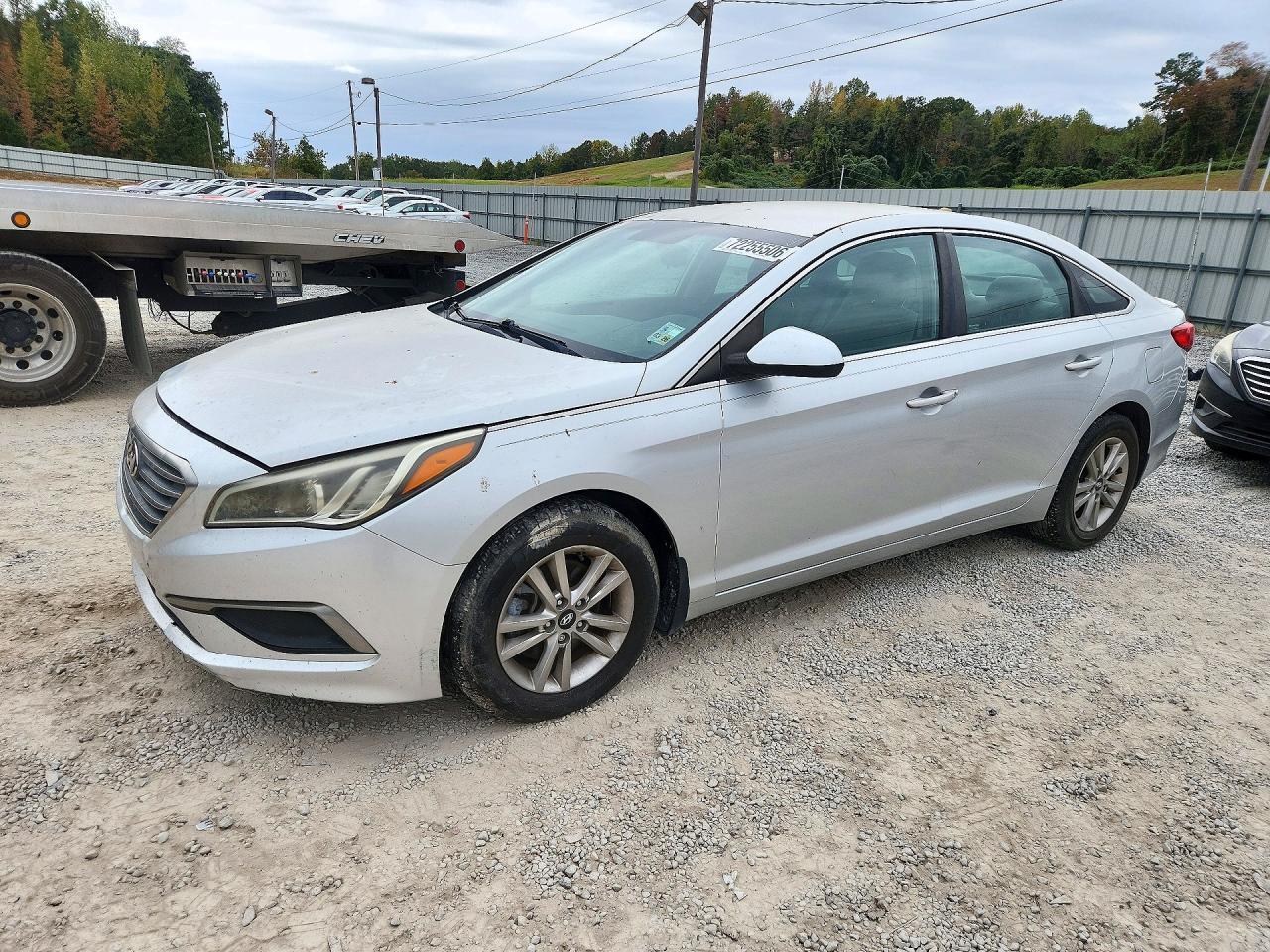 2016 HYUNDAI SONATA SE  