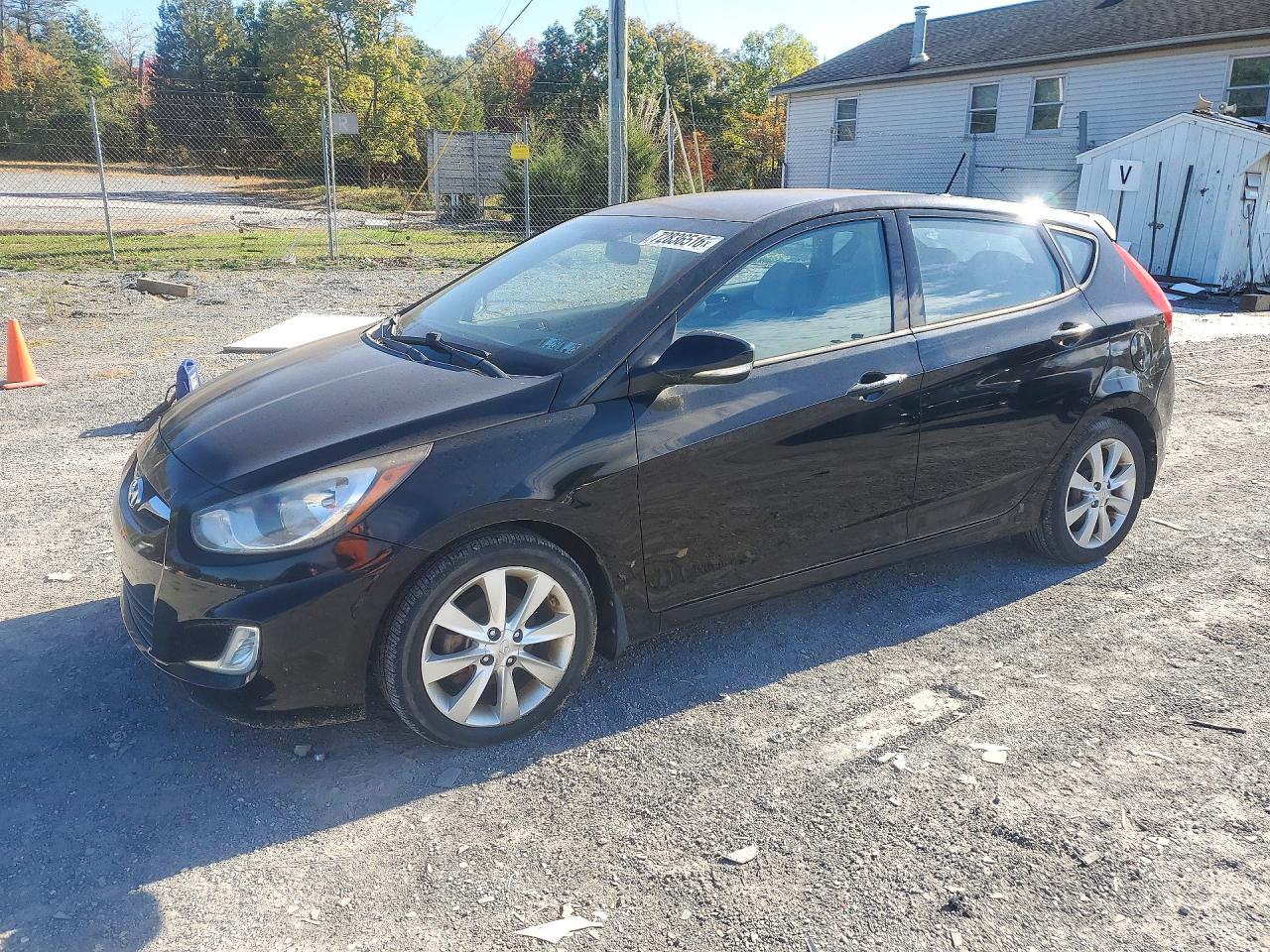 2013 HYUNDAI ACCENT SE  