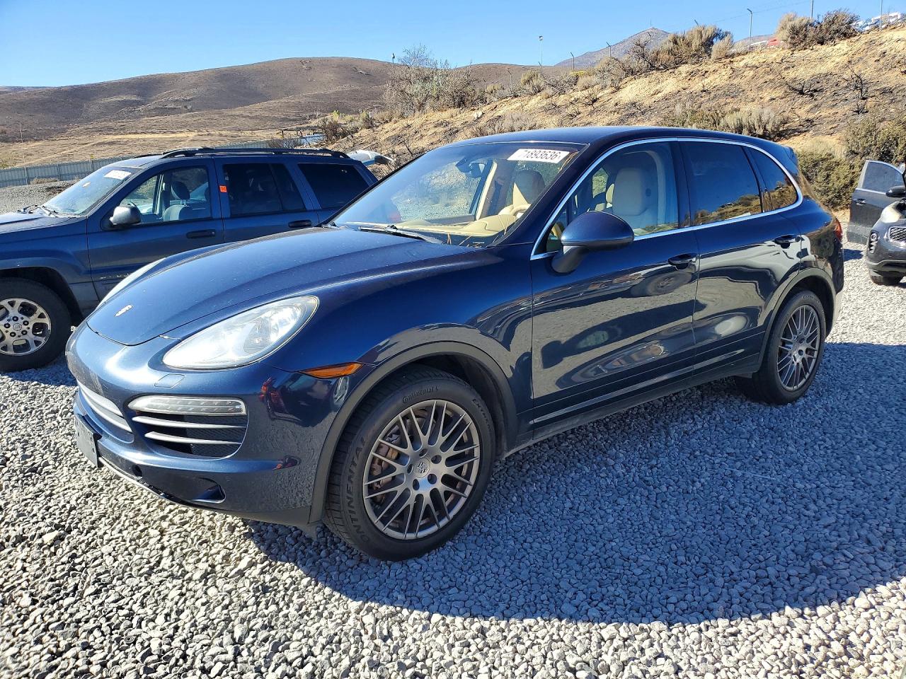2013 PORSCHE CAYENNE S  